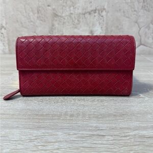 Bottega Veneta Red Intrecciato Weave leather long wallet